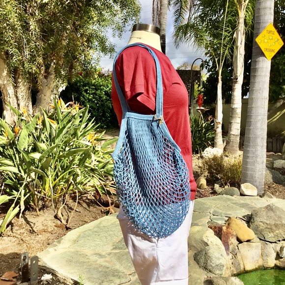 HOT SALE 🌵🌵🌵TORY BURCH GOLD CHARM COTTON NET BAG - Picture 5 of 6